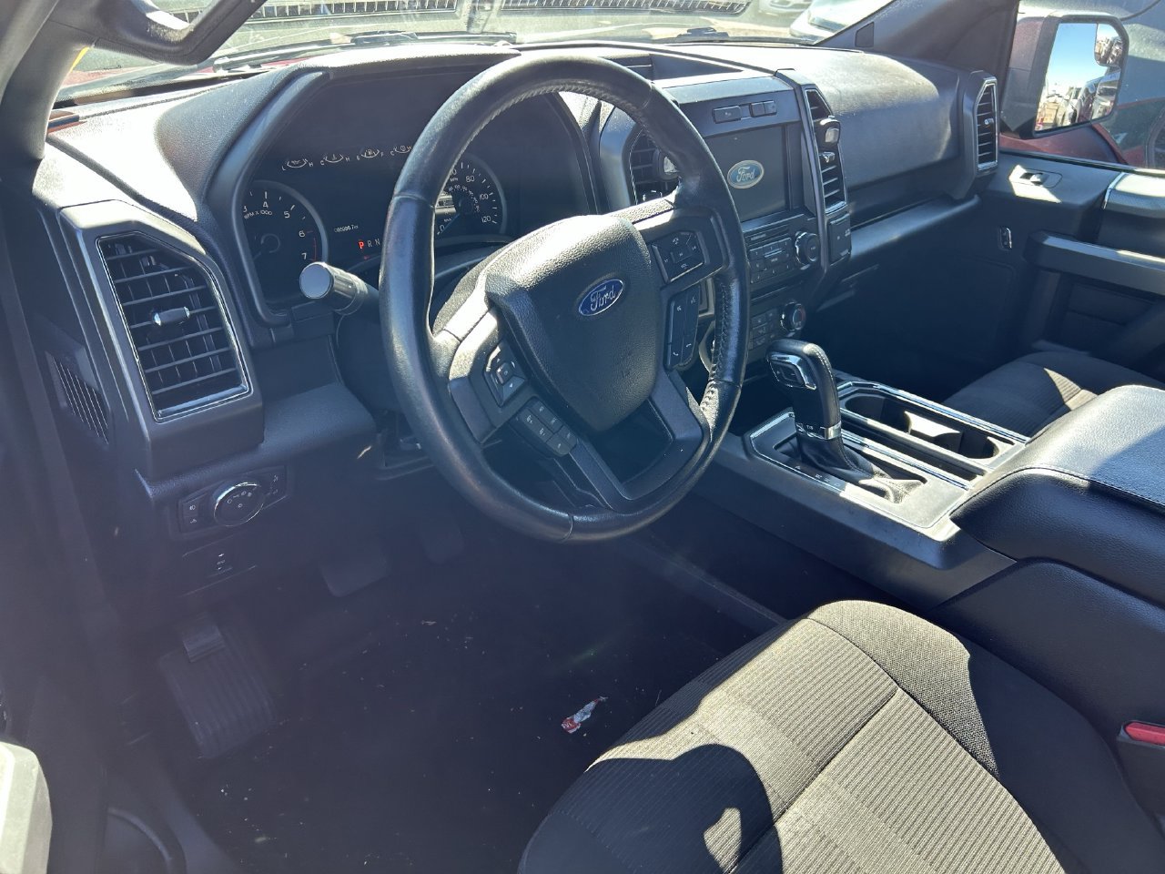 Used 2017 Ford F150 XLT w/ Equipment Group 302A Luxury AWD/4WD image 11