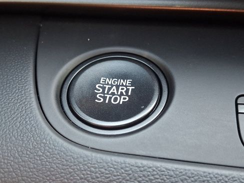 Used 2025 Hyundai Elantra SEL FWD image 24