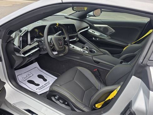 New 2027 Chevrolet Corvette Z06 w/ Z07 Performance Package RWD image 16