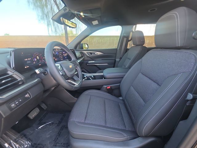 Used 2027 Chevrolet Traverse LT w/ Driver Confidence Package FWD image 19