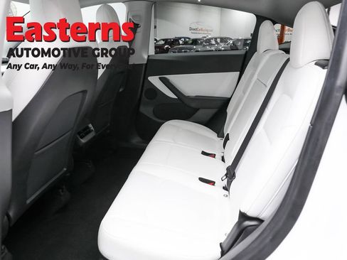 Used 2020 Tesla Model Y Long Range image 19