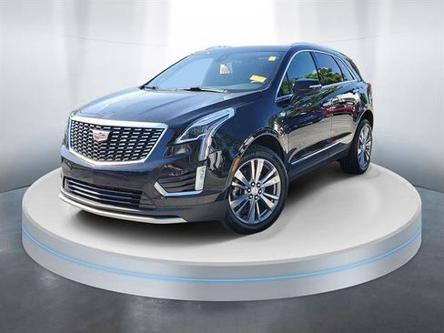 Certified 2025 Cadillac XT5 Premium Luxury FWD image 19