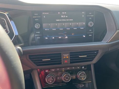 Used 2020 Volkswagen Jetta SEL Premium FWD image 22