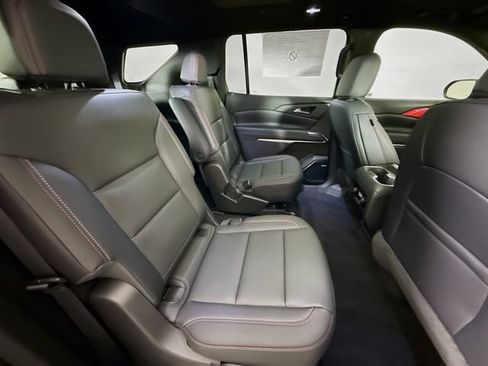 New 2026 Chevrolet Traverse Z71 w/ Enhanced Driving Package AWD/4WD image 31