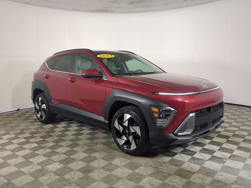 Used 2024 Hyundai Kona Limited AWD/4WD image 2