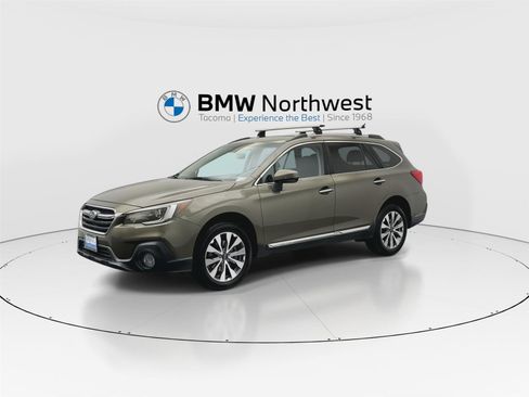 Used 2019 Subaru Outback 3.6R Touring w/ Popular Package #3A image 9