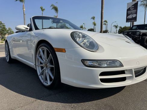 Used 2006 Porsche 911 Carrera 4 image 15