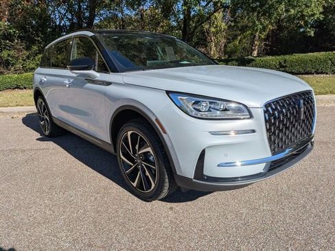 New 2026 Lincoln Corsair Reserve image 12