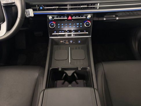 Used 2024 Hyundai Santa Fe Limited FWD image 17