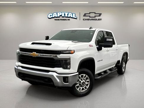 Used 2024 Chevrolet Silverado 2500 LT w/ Convenience Package image 1