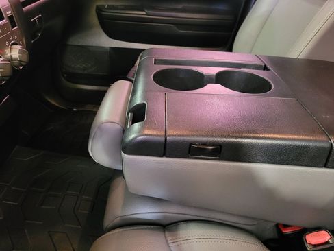 Used 2017 Toyota Tundra SR5 RWD image 26