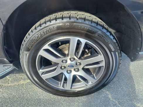 Used 2022 Ford Expedition Max Limited AWD/4WD image 10