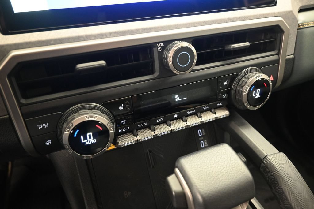 Used 2025 Toyota 4Runner Trailhunter AWD/4WD image 16