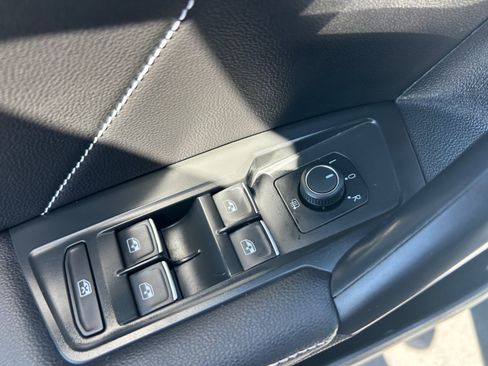 Certified 2024 Volkswagen Tiguan SE R-Line FWD image 13