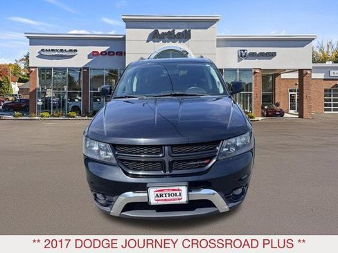 Certified 2017 Dodge Journey Crossroad AWD/4WD image 3