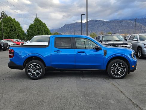 Used 2025 Ford Maverick Lariat w/ 4K Tow Package image 2