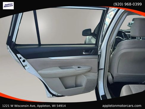 Used 2014 Subaru Outback 2.5i Premium w/ Accessory Value Package (OYT) AWD/4WD image 25