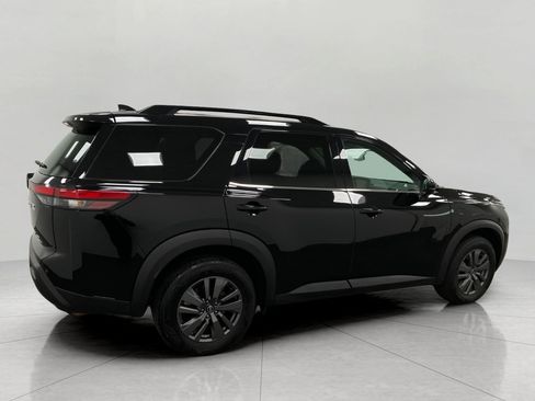 Certified 2024 Nissan Pathfinder SV AWD/4WD image 2