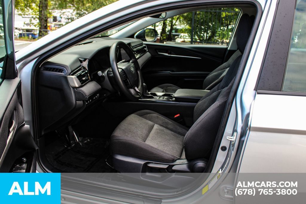 Used 2025 Toyota Camry LE FWD image 16