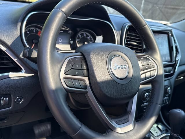 Used 2019 Jeep Cherokee Limited w/ Luxury Group AWD/4WD image 14