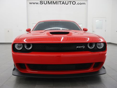 Used 2018 Dodge Challenger SRT Hellcat RWD image 22