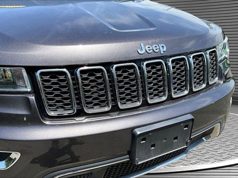 Used 2020 Jeep Grand Cherokee Limited AWD/4WD image 24
