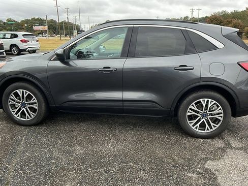 Used 2020 Ford Escape SEL image 8