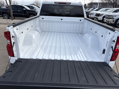 New 2025 Chevrolet Silverado 1500 LT w/ Z71 Off-Road Package AWD/4WD image 12
