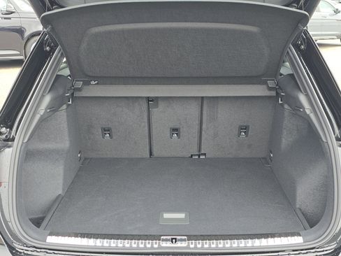 New 2025 Audi Q3 2.0T Premium image 19