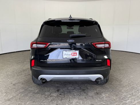 Used 2023 Ford Escape Platinum image 7