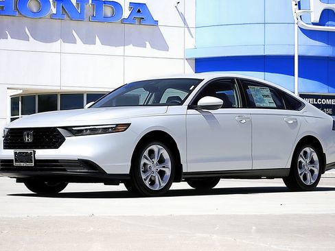 Used 2025 Honda Accord LX image 1
