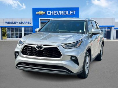 Used 2021 Toyota Highlander LE