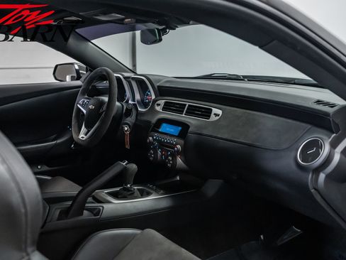 Used 2015 Chevrolet Camaro Z/28 image 44
