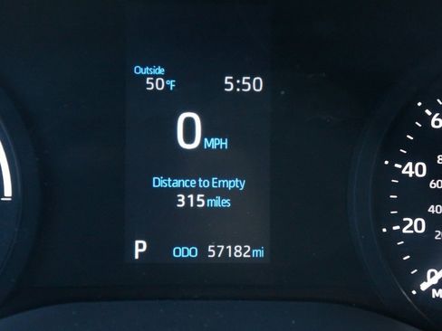 Used 2024 Toyota Sienna XLE image 25