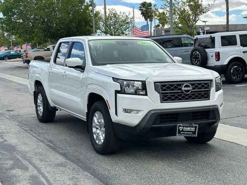 Used 2024 Nissan Frontier SV w/ SV Convenience Package RWD image 10