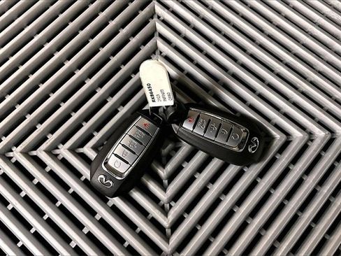 Used 2023 INFINITI QX60 Autograph image 10