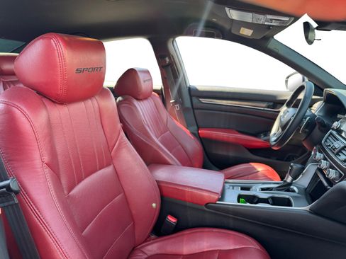 Used 2020 Honda Accord Sport image 14