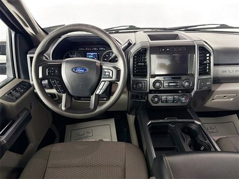 Used 2022 Ford F250 XLT w/ Black Appearance Package image 22