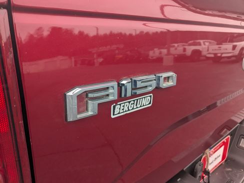 Used 2017 Ford F150 Lariat image 28