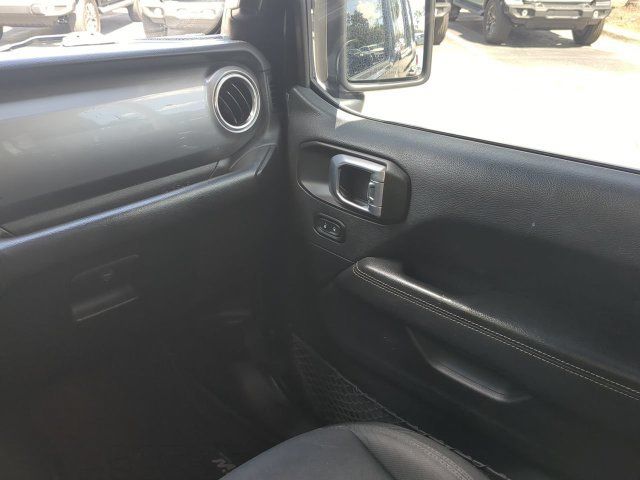Used 2021 Jeep Wrangler Unlimited Sahara AWD/4WD image 18