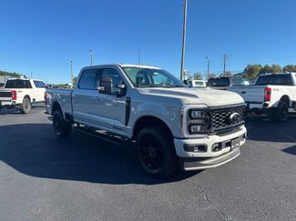 New 2026 Ford F250 Lariat w/ Black Appearance Package video 3