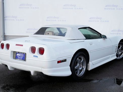 Used 1992 Chevrolet Corvette Convertible image 3