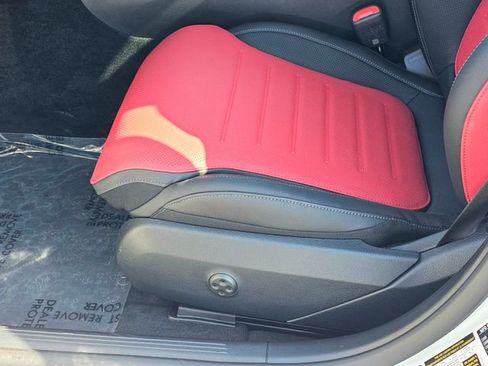 New 2026 Mercedes-Benz C 300 4MATIC Sedan image 16