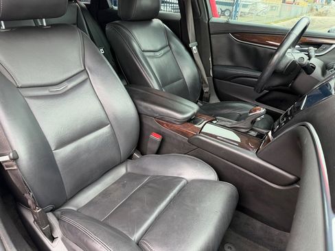 Used 2014 Cadillac XTS Luxury image 25