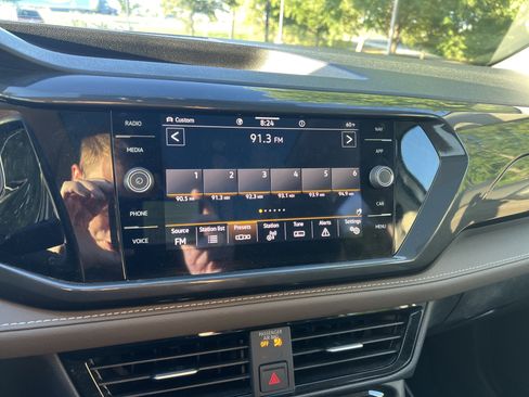 Certified 2023 Volkswagen Taos SEL AWD/4WD image 21