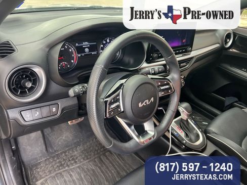 Used 2023 Kia Forte GT-Line w/ GT-Line Premium Package image 8