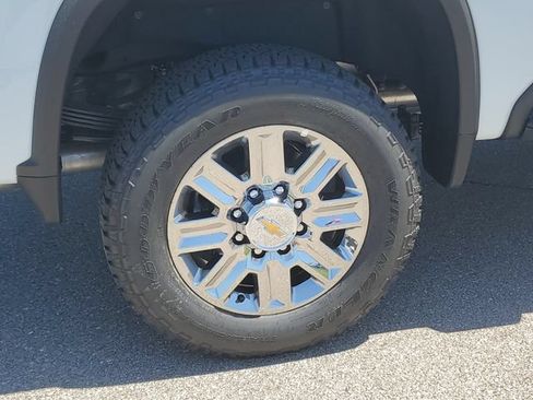 New 2026 Chevrolet Silverado 2500 High Country w/ High Country Premium Package AWD/4WD image 5