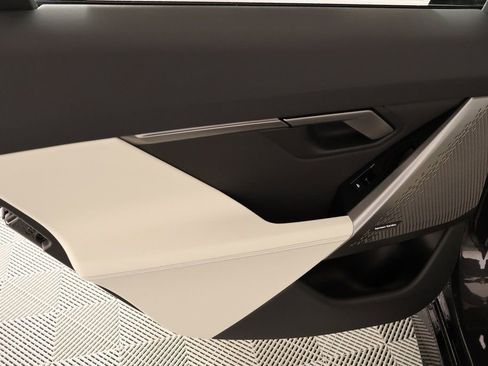 New 2026 BMW 540i xDrive w/ M Sport Package image 17