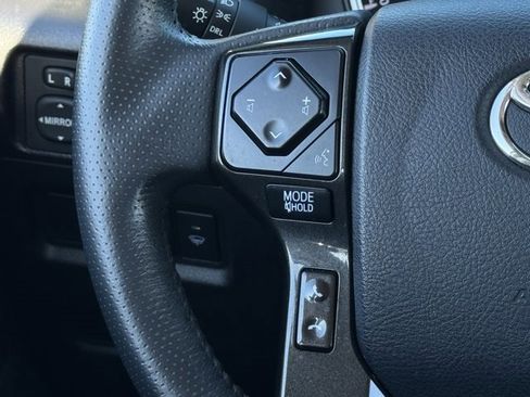 Used 2022 Toyota 4Runner TRD Off-Road image 14