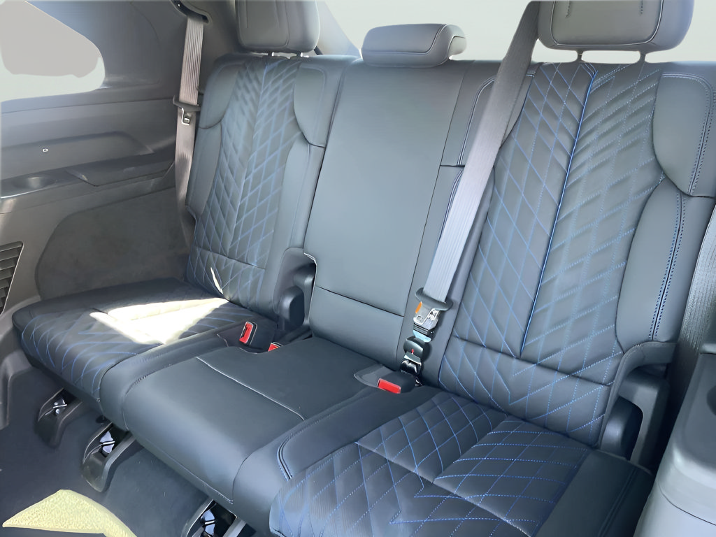 New 2025 Cadillac Escalade IQ Sport 1 w/ LPO, ONYX Package AWD/4WD image 39